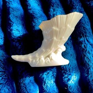 Lennox cornucopia piece